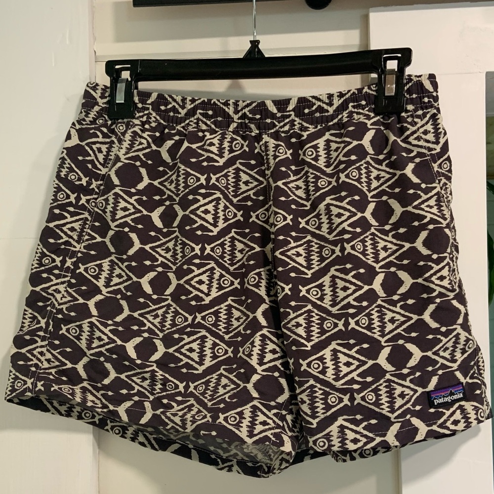 Patagonia Women’s Barely Baggies Shorts 2 1/2”